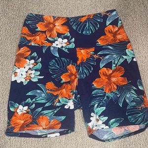 VS Pink biker shorts